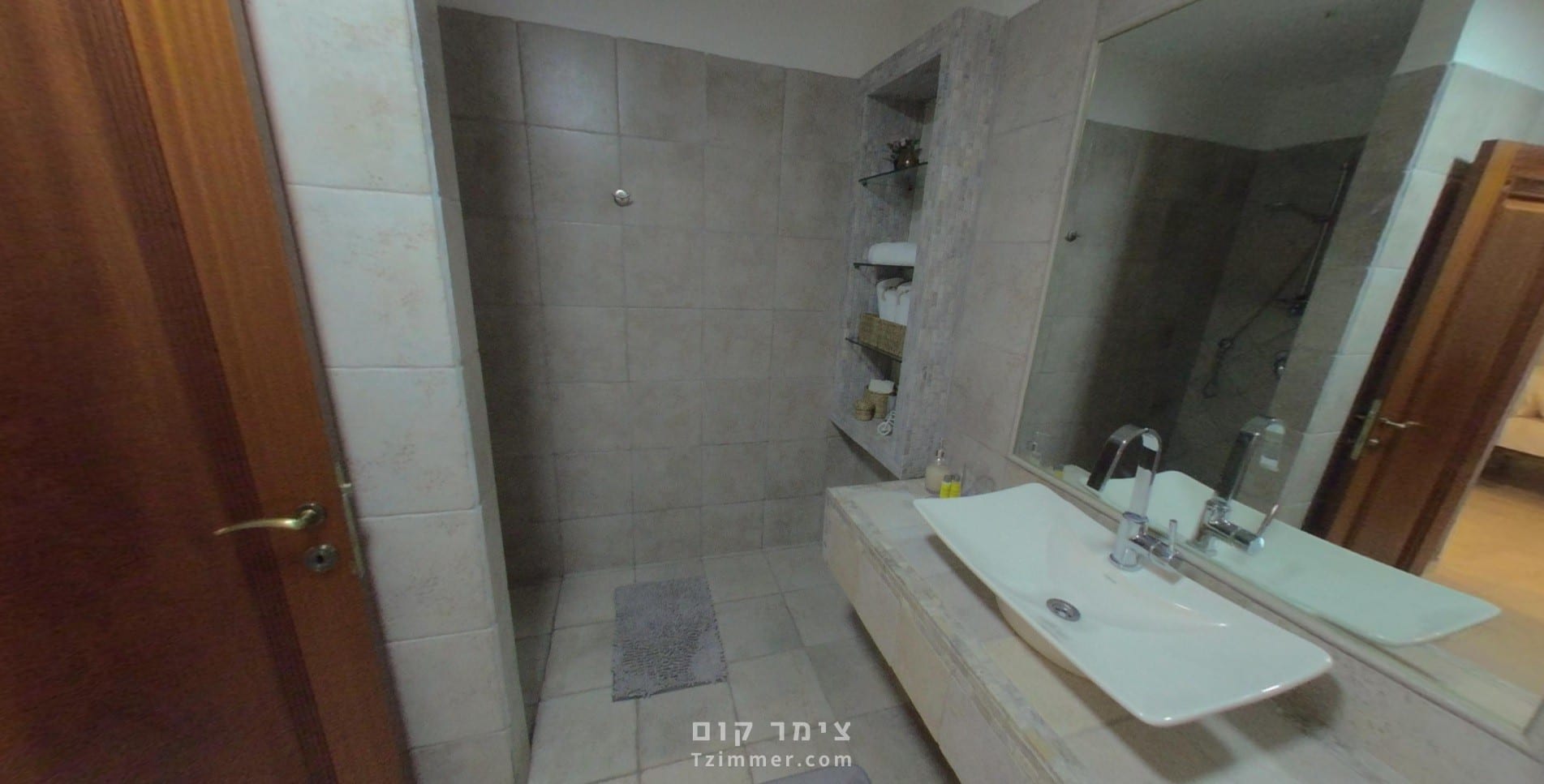 אחוזת כינורות בטבריה