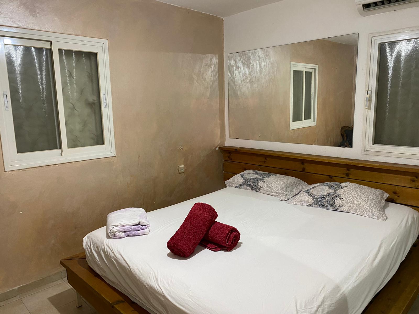 LOVE ROOM