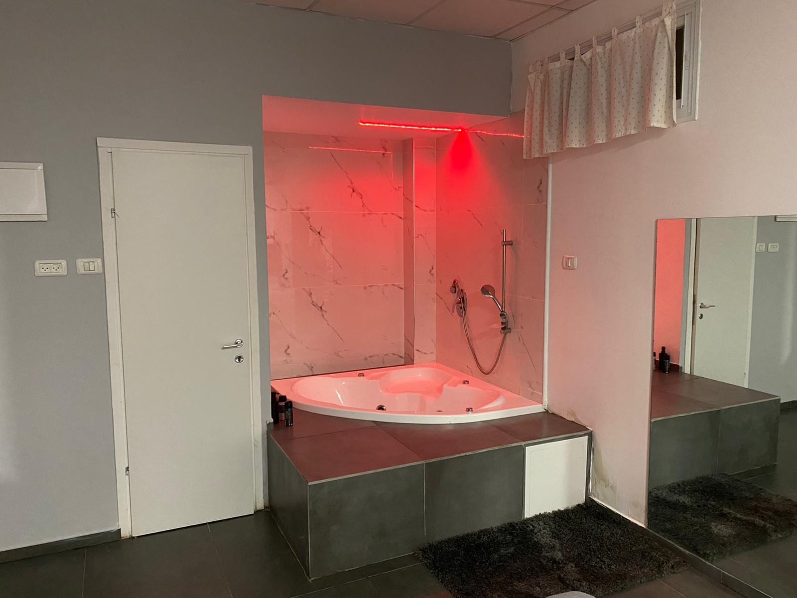New York Suite