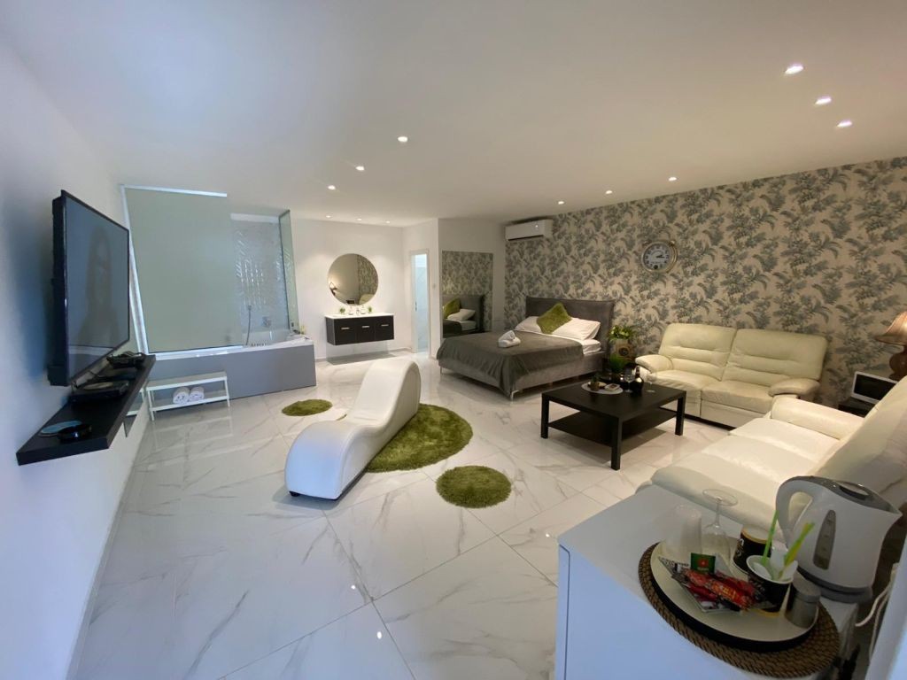 אהבה במושב